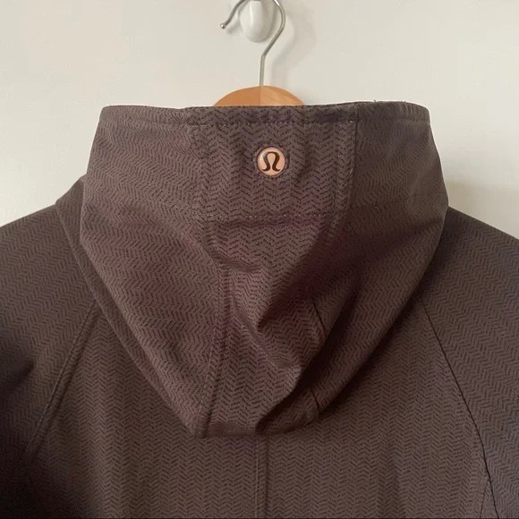Lululemon Apres Brown & Pink Yoga Rain Jacket, Sz 6 - Picture 5 of 16